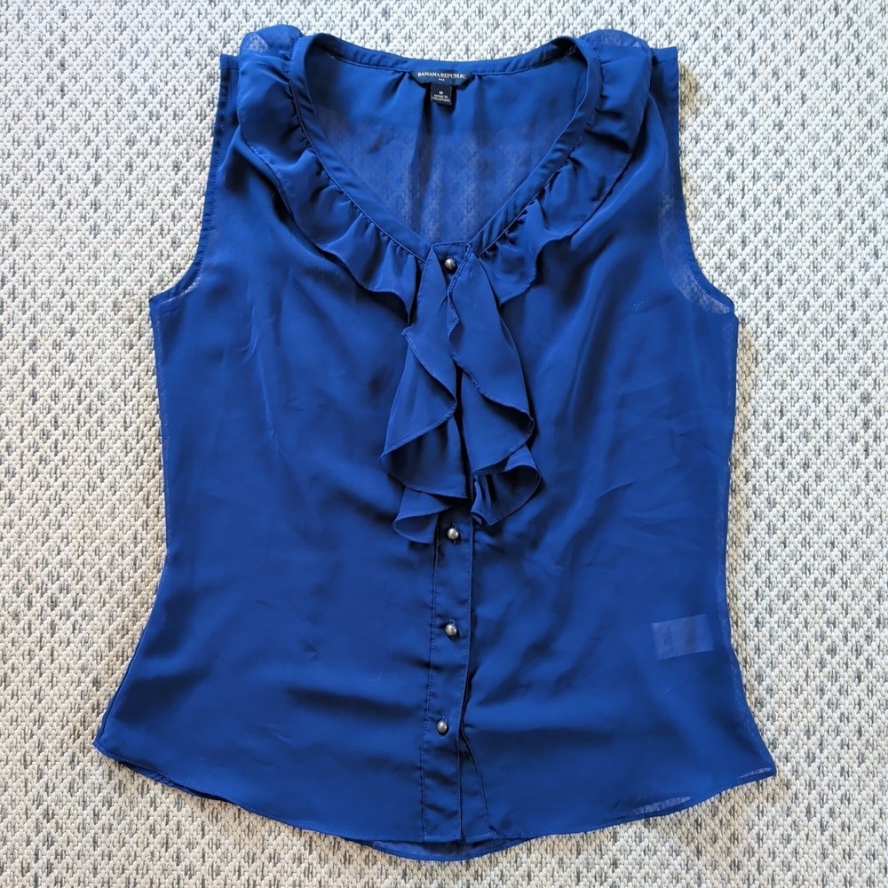 Banana Republic‎ Sleeveless Blouse Sz Med Blue Sheer Ruffle Front Button Kendra